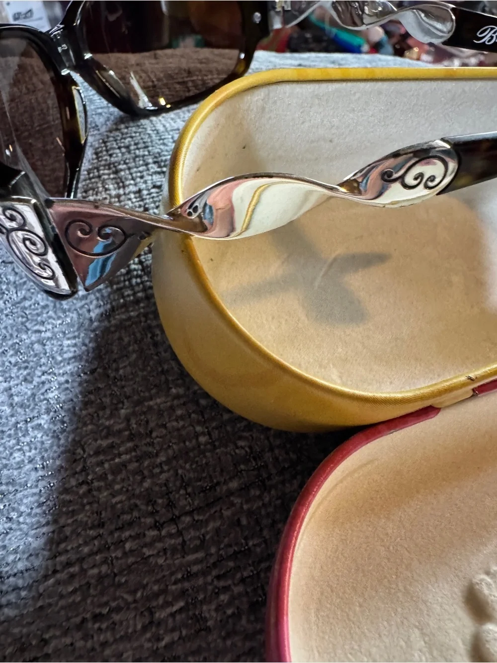 RARE COLLECTIBLE Brighton “Twirl” Brown Gradient Lens Women's Sunglasses /no tin